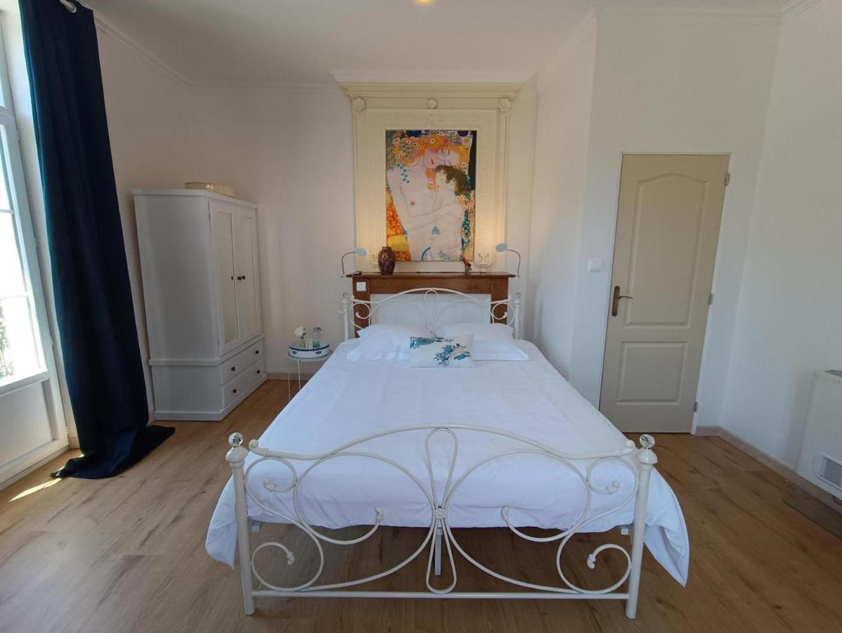 Maison Sur Le Lot Bed & Breakfast Saint-Vincent-Rive-dʼOlt Екстериор снимка